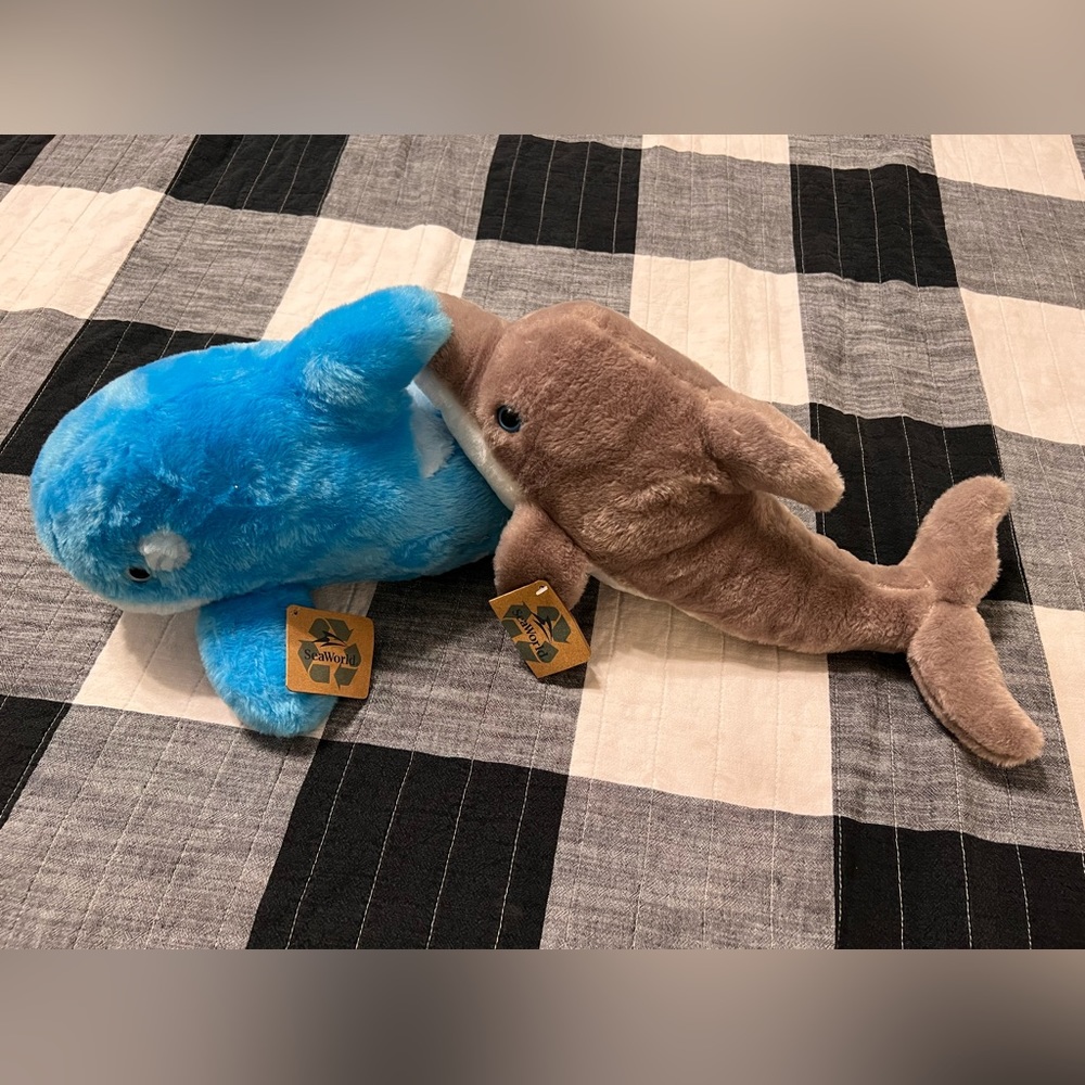 SeaWorld Plush with Tags